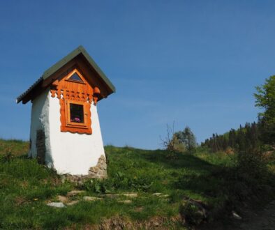 chapel mountains hike poland 339855